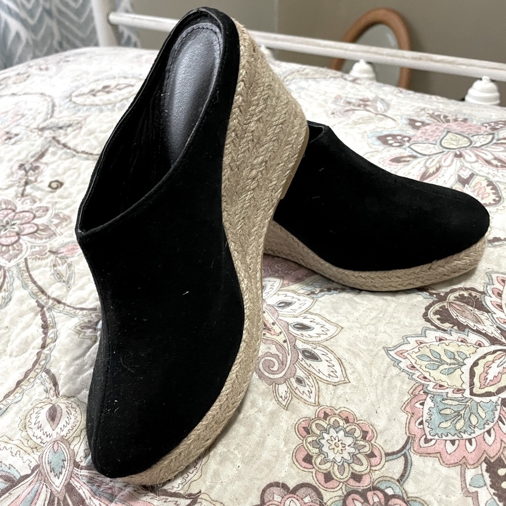 Size 7 wedge slip on clogs